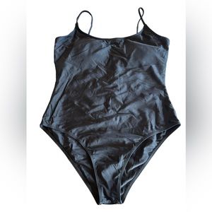 Plus size 2XL Classic black one piece high cut swimsuit adjustable straps NWT